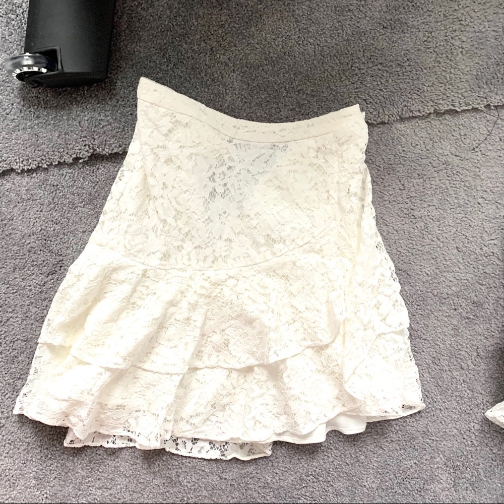 NWT Wayf white lace skirt